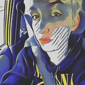 Meet your Posher, Elyse